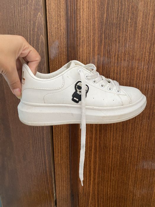 Кроссовки KARL LAGERFELD 38 идеальное состояние