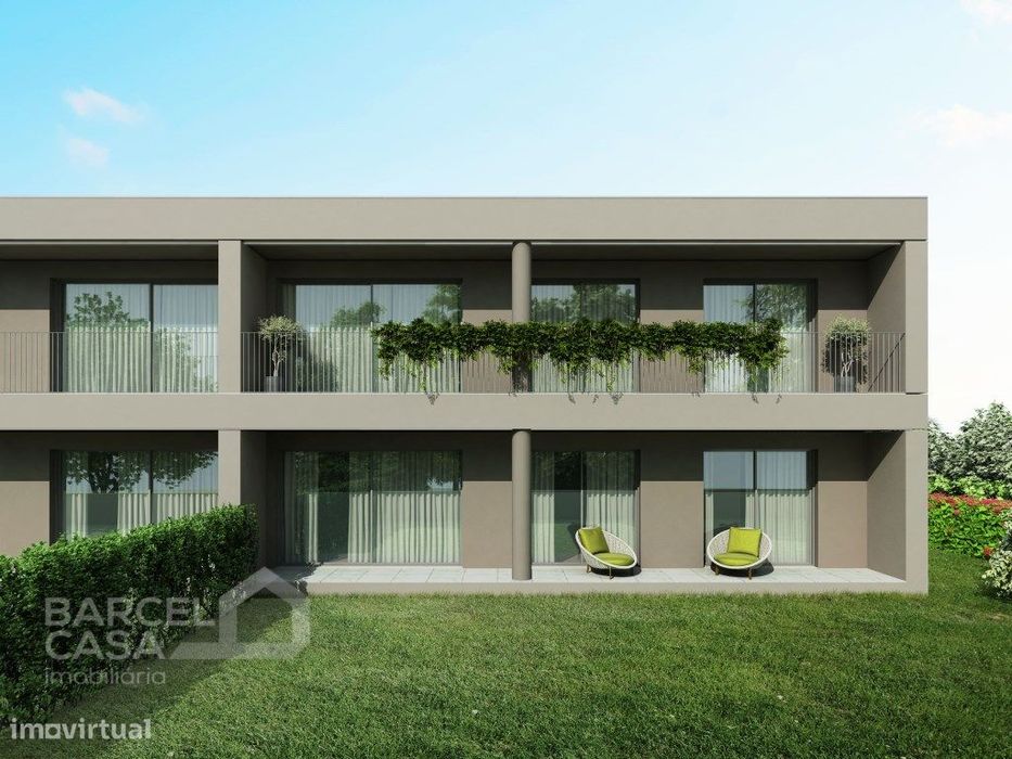 Apartamentos T1 e T2 em construção, com um lugar de garagem em Manh...