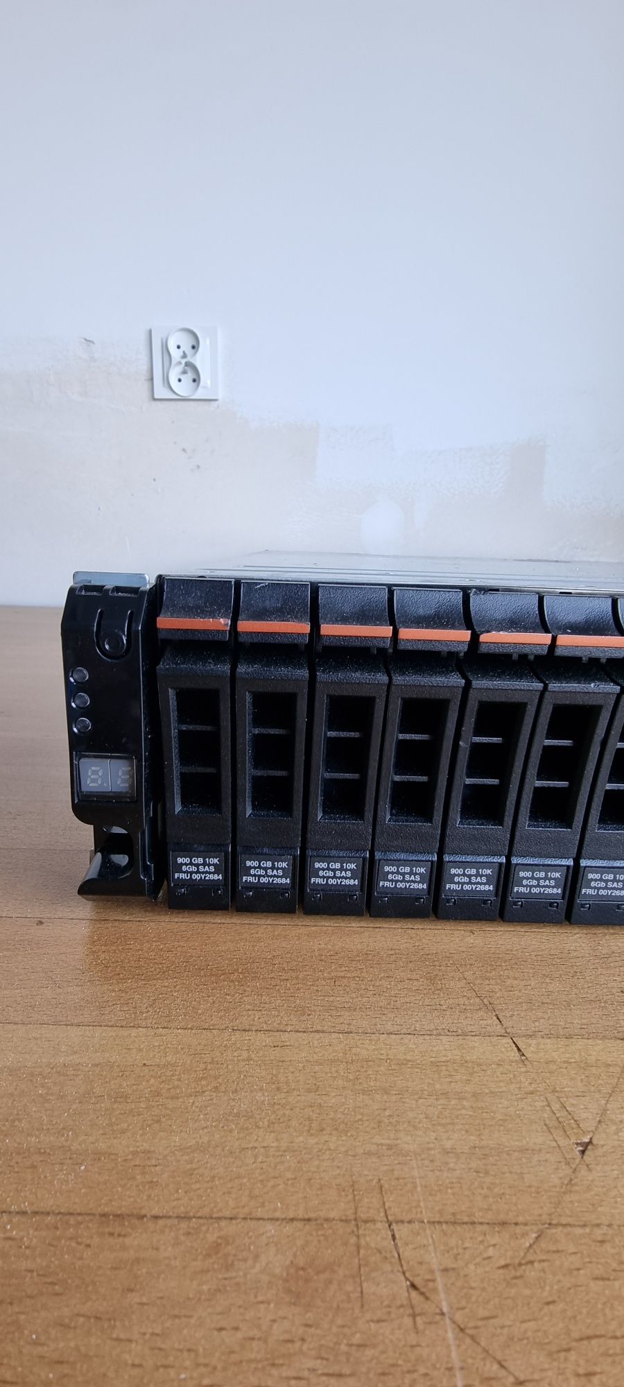 SERWER  IBM Storwize V7000 Gen1