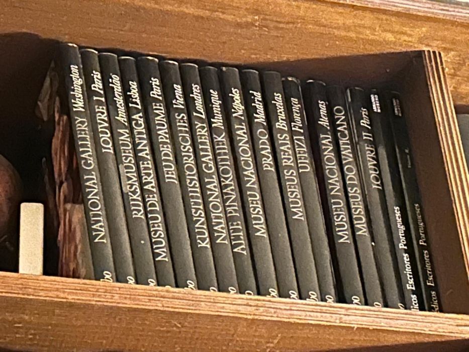 Livros de arte antiga
