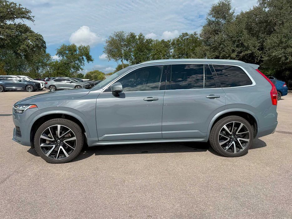 Volvo XC90 T6 Momentum      2020