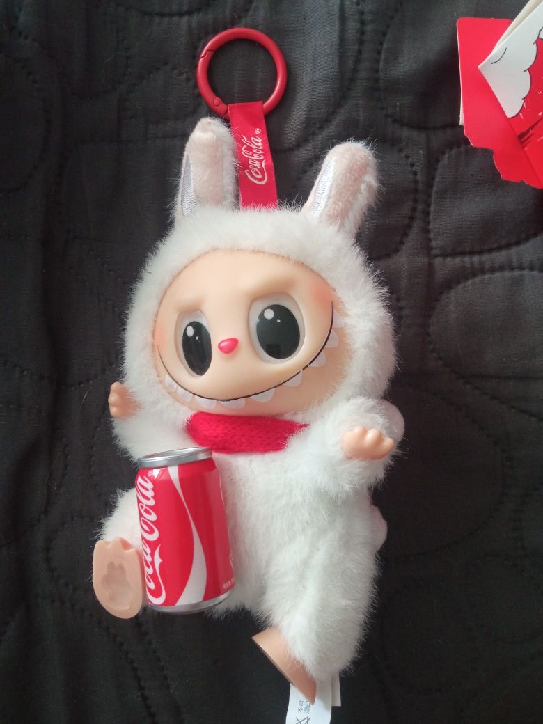 Labubu coca cola