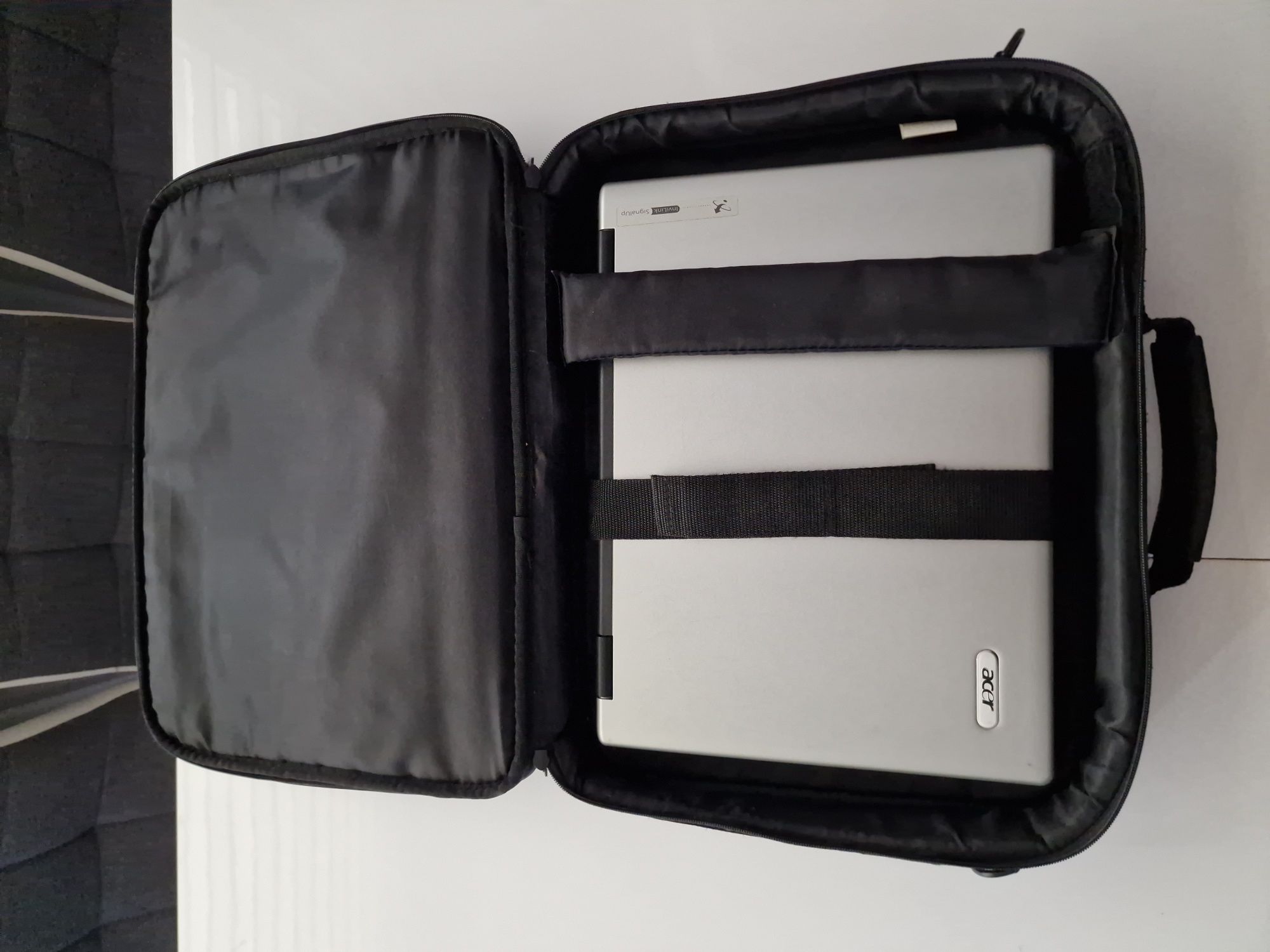 Acer Extensa 5204WLMi + Retro gry + Torba na laptopa + Mysz HP