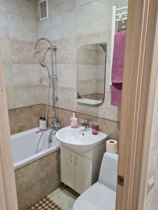 Сдам квартиру посуточно, почасово.Центр район Дет,обл.больницы