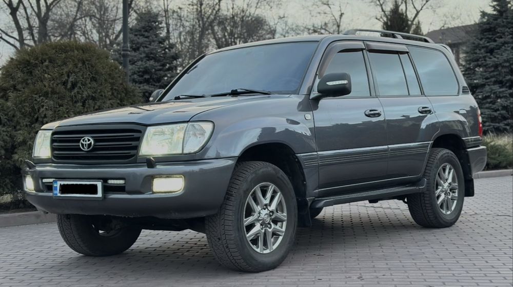 Продам ЛЕГЕНДУ Toyota Land Cruiser 100 2004 4.7 газ
