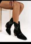 Botas  pretas cowboy. Novas, Tendências 2025 para Primavera/Verão,39