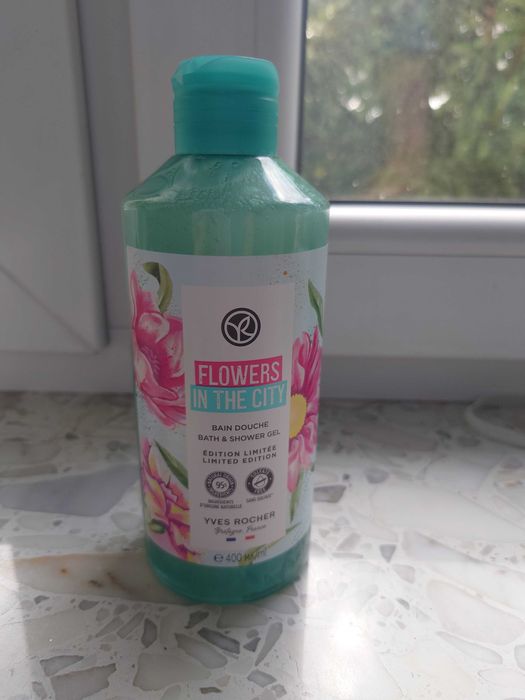Żel pod prysznic flowers in the city yves Rocher 400ml