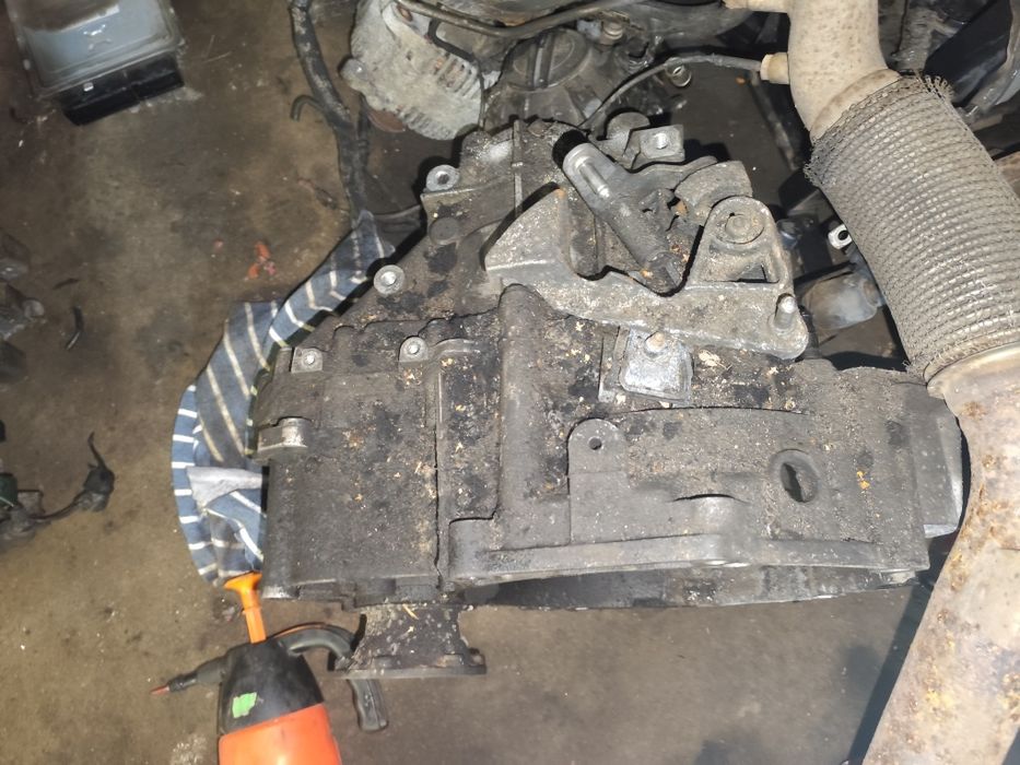 VW Passat B6 2.0 TDI 170KM Audi Skoda skrzynia biegów HVS