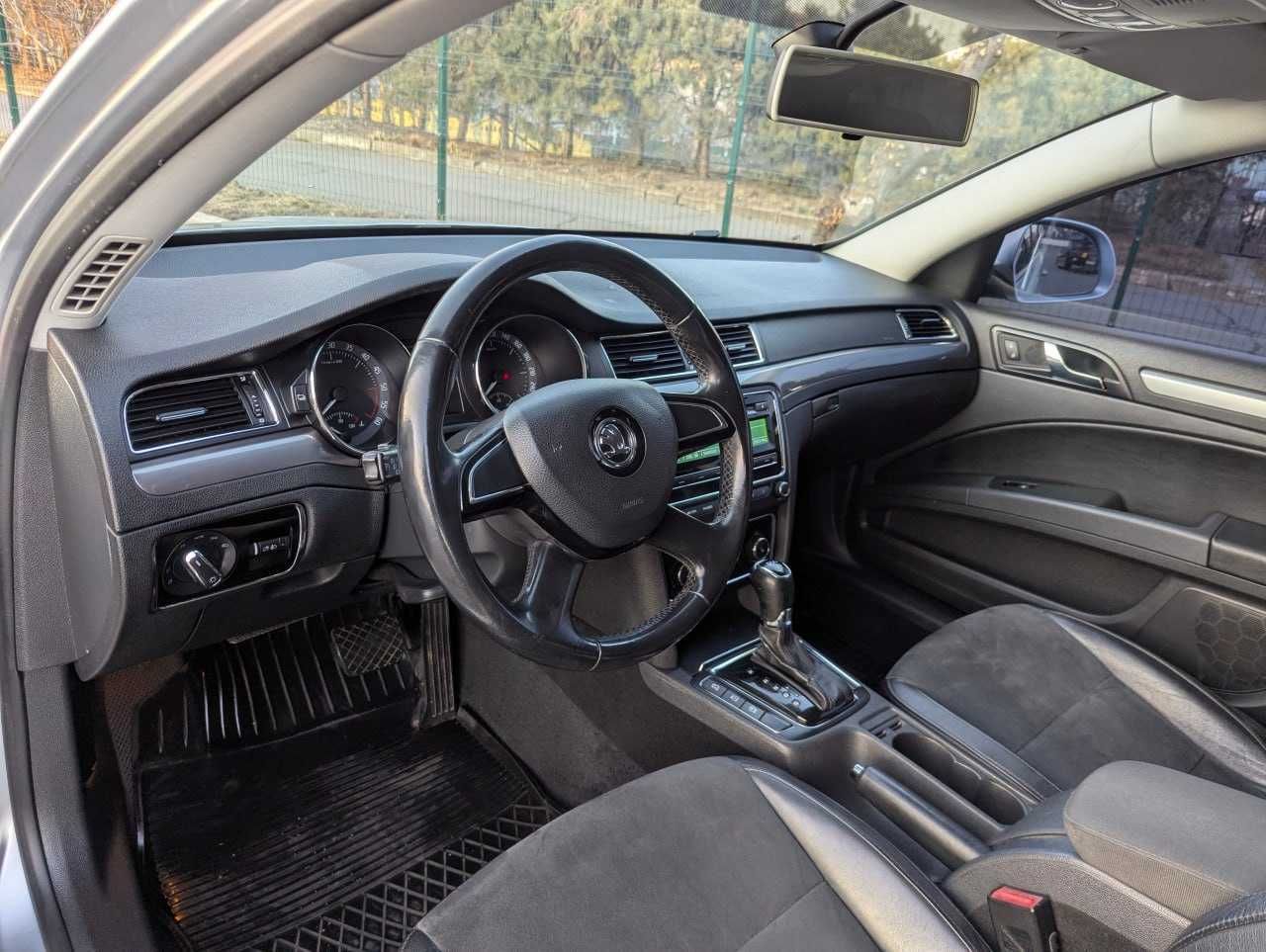 Продам Skoda Superb 2014. Можна в розстрочку, під викуп