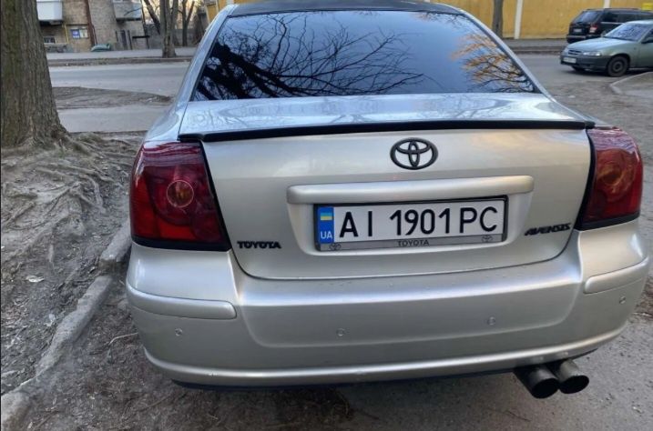 Toyota Avensis 2003