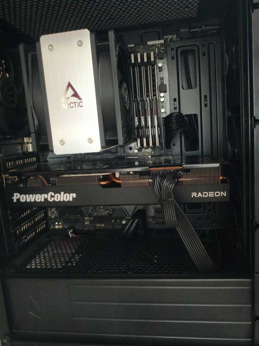 Komputer Ryzen 5 5600X, RX 6800, RAM 32GB, Dysk M.2 1TB