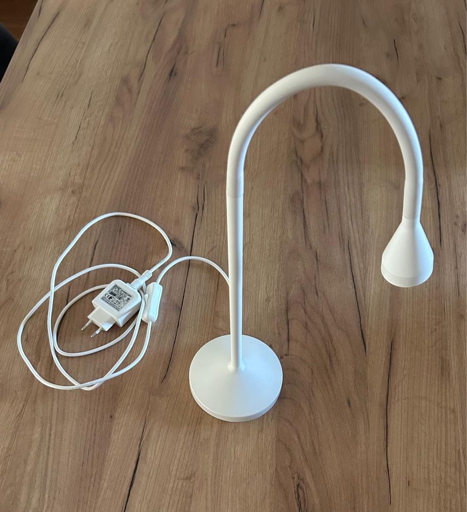 Lampka na biurko Ikea Navlinge