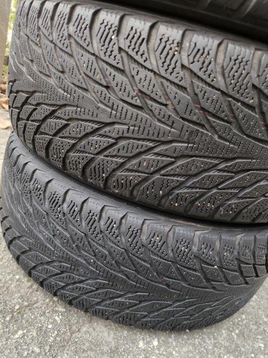 Шини зимові 205 55 R16