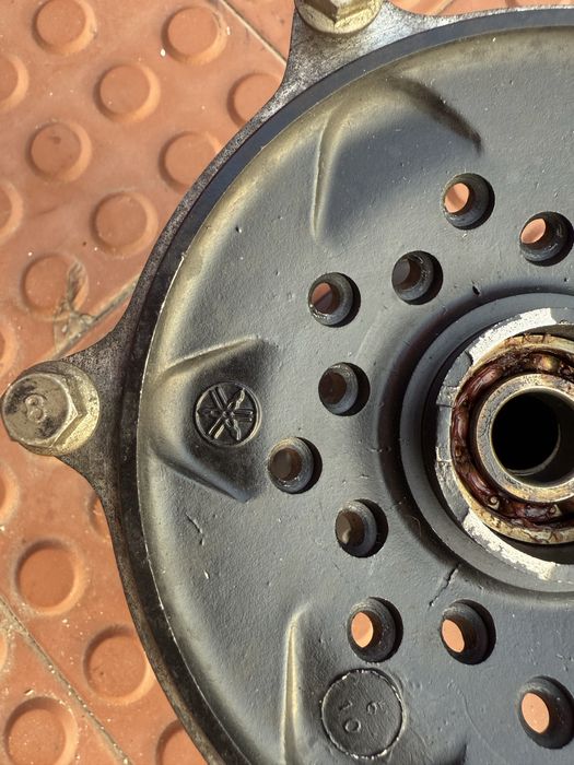 Cubo de roda dianteiro Yamaha Ténéré XT 600 Z e XT 600