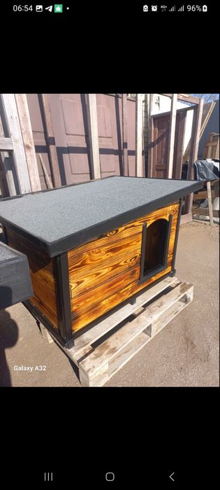 Будка для питомцев.