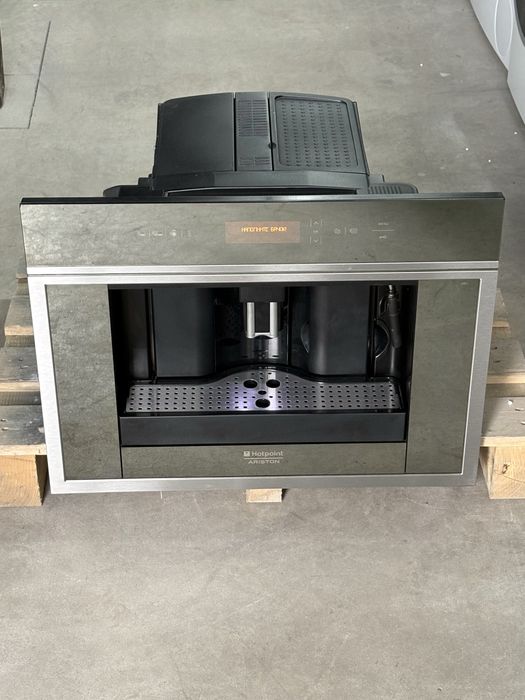 Вбудована кавомашина Hotpoint-Ariston MCK 103X/HA – зернова, 15 бар