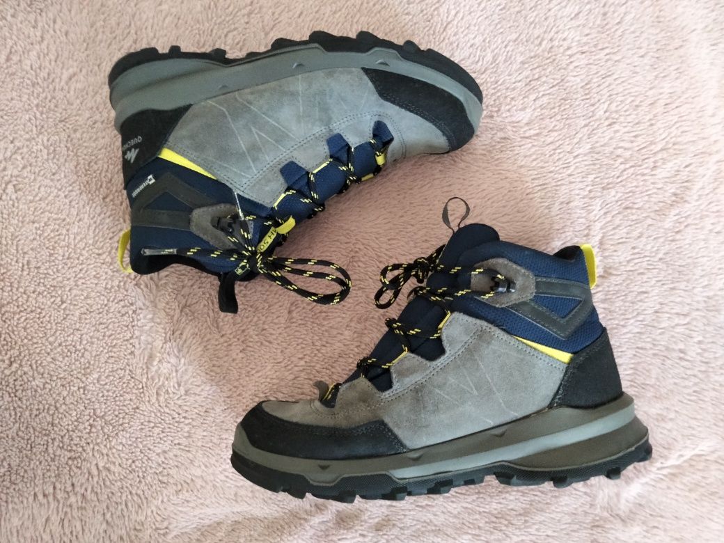 Trekkingowe Quechua MH500  membrana zamsz