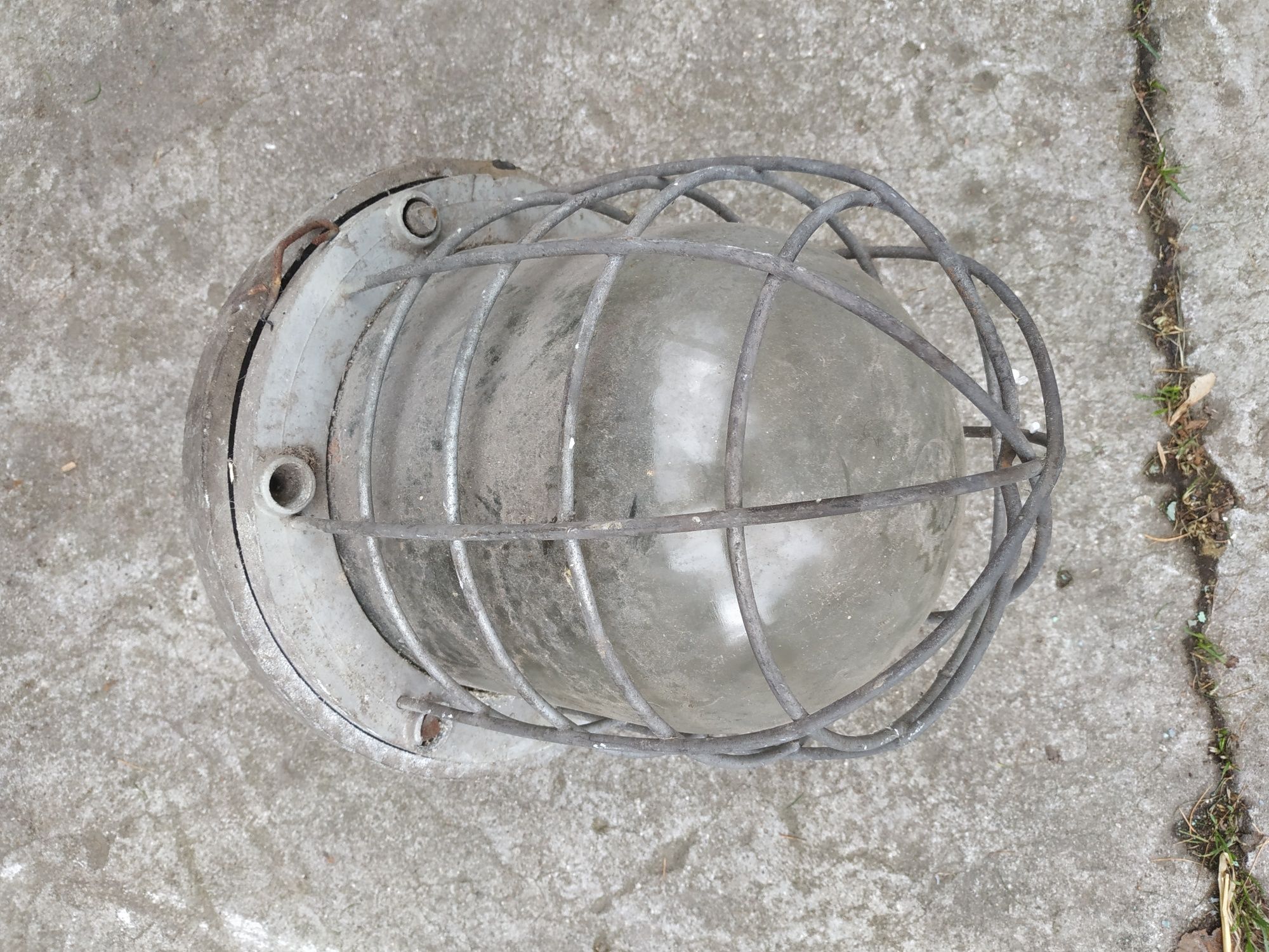 Sprzedam fajną oprawę przemysłową industrialna loft