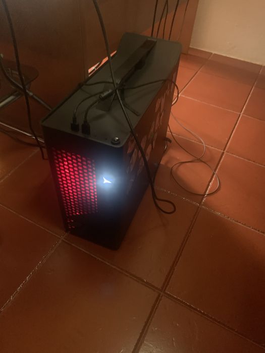 Desktop Lenovo Gaming Pc/Monitor Aoc [23.8-1ms-144HZ]