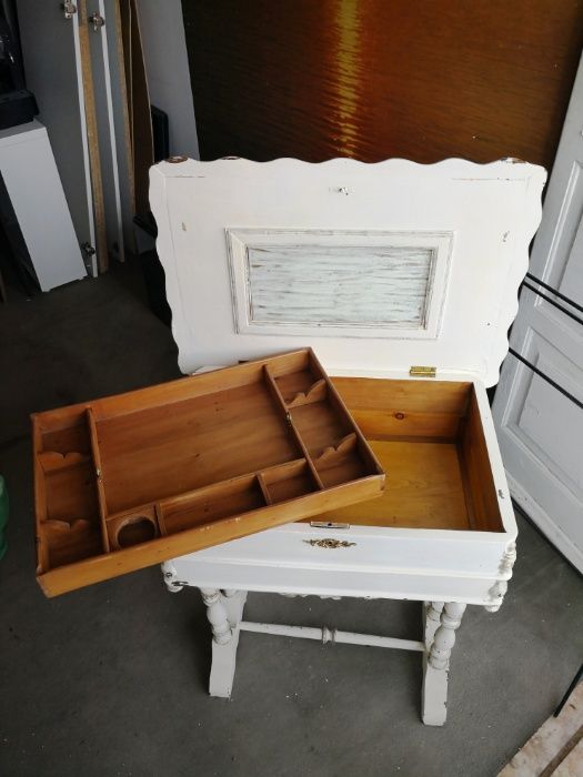 Costureirinha muito antiga