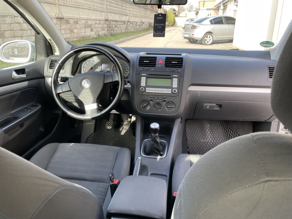 Volkswagen Golf V 2006 1.4