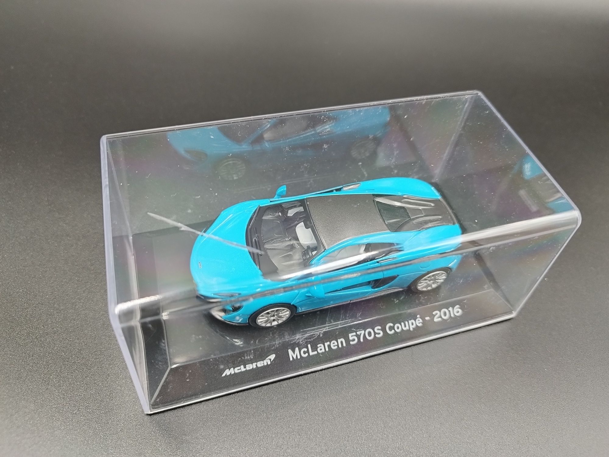 1:43 Altaya 2016 McLaren 570S Coupe model