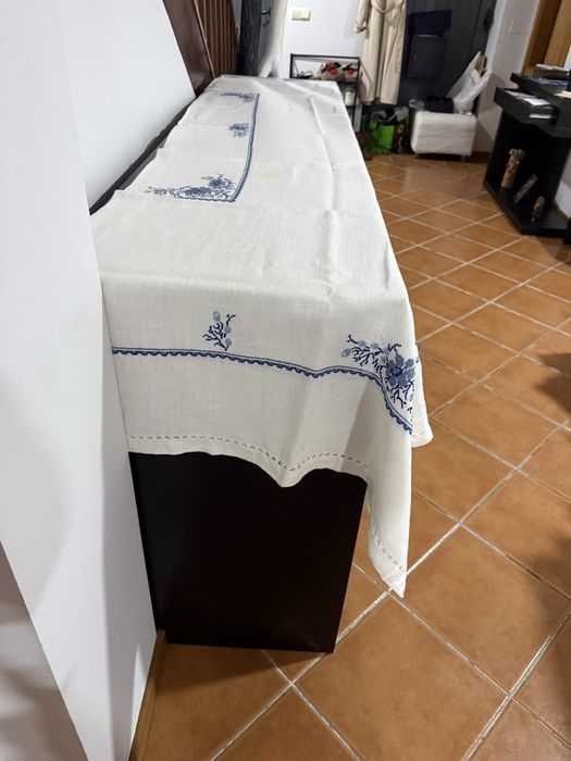 Toalha linho branco com bordado a mao