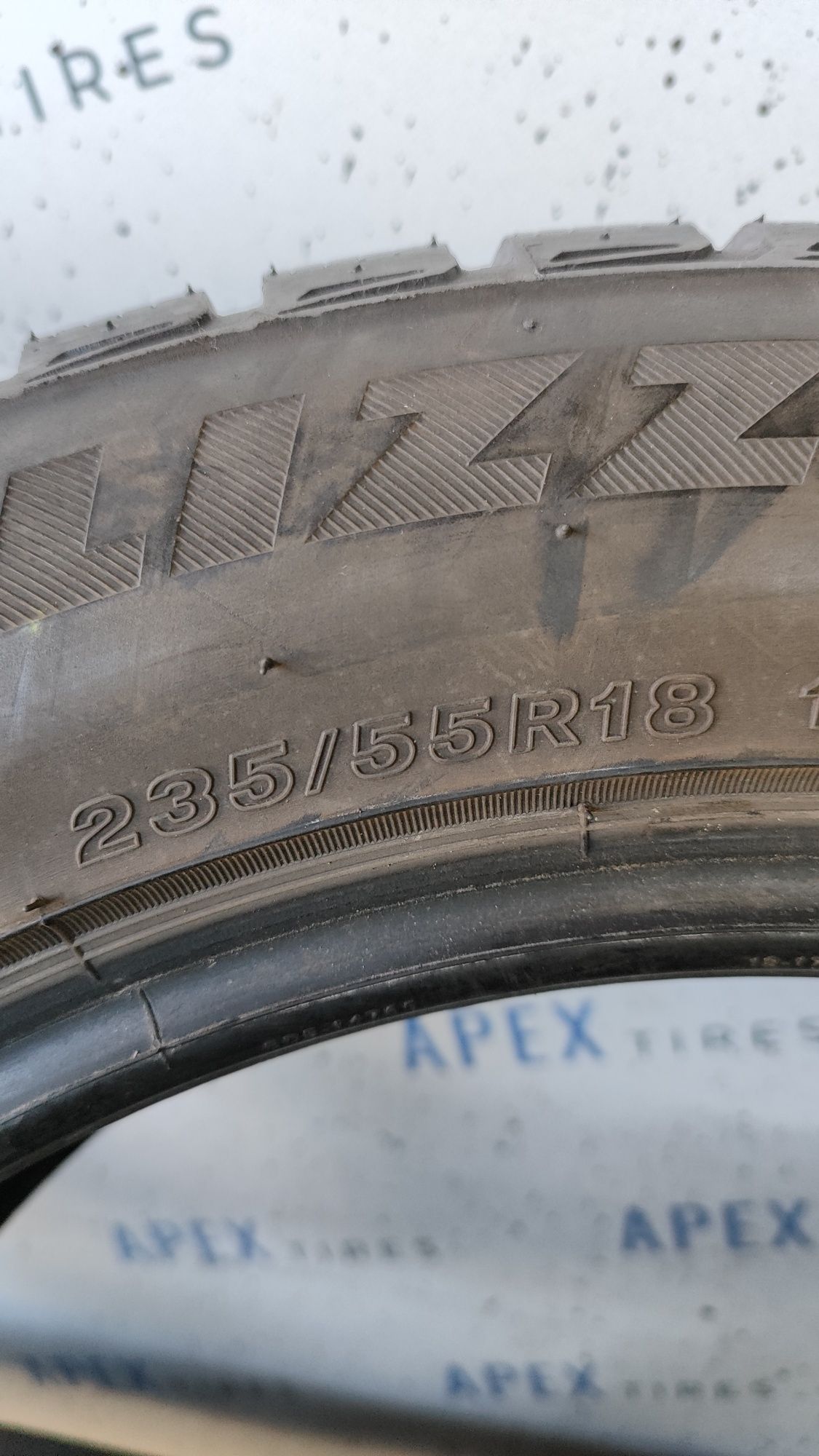 Зимові шини Bridgestone 235/55 R18 235*55 18 blizzak lm-80 evo