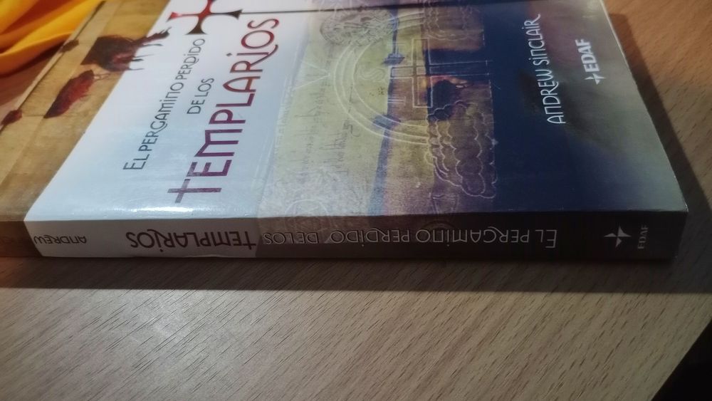 Livro história antigo