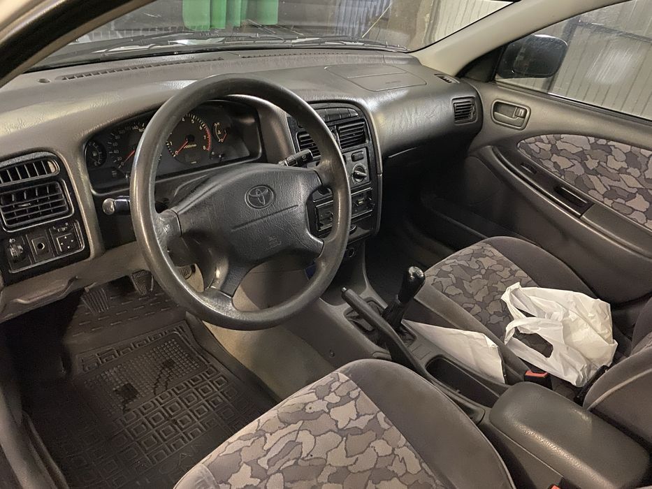 Toyota Avensis 1998 газ/бензин