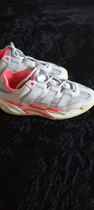 Tenis Adidas Niteball 37,1/3 novo preço