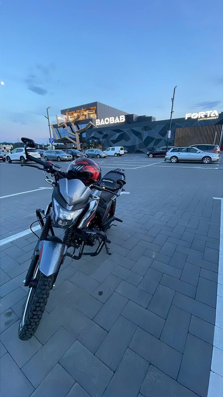 Мотоцикл мустанг регіон 200 спорт