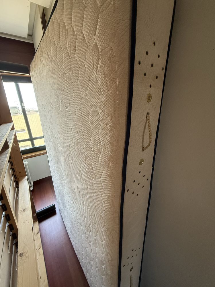 Cama com colchão 160x200