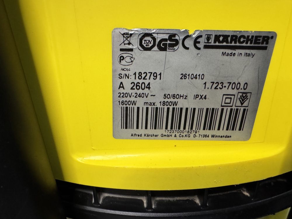 Пилосос для вологого та сухого прибирання Karcher A 2604