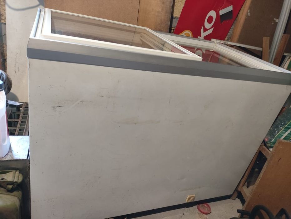 Продам морозильную камеру б.у