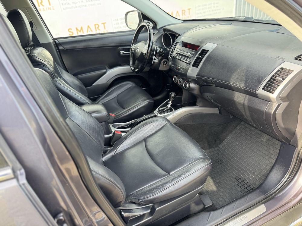 Mitsubischi Outlander 2.2 d 4*4 avtomat з Швейцарії