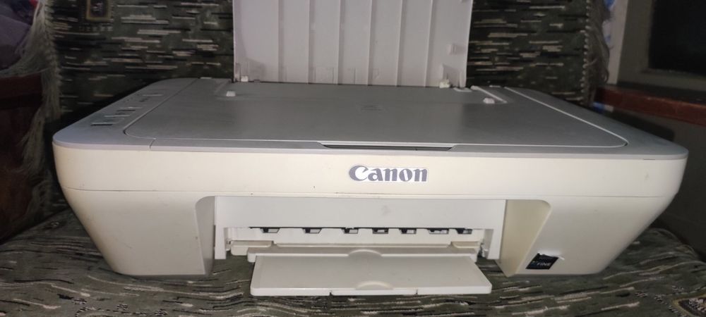 Продам Canon mg2440