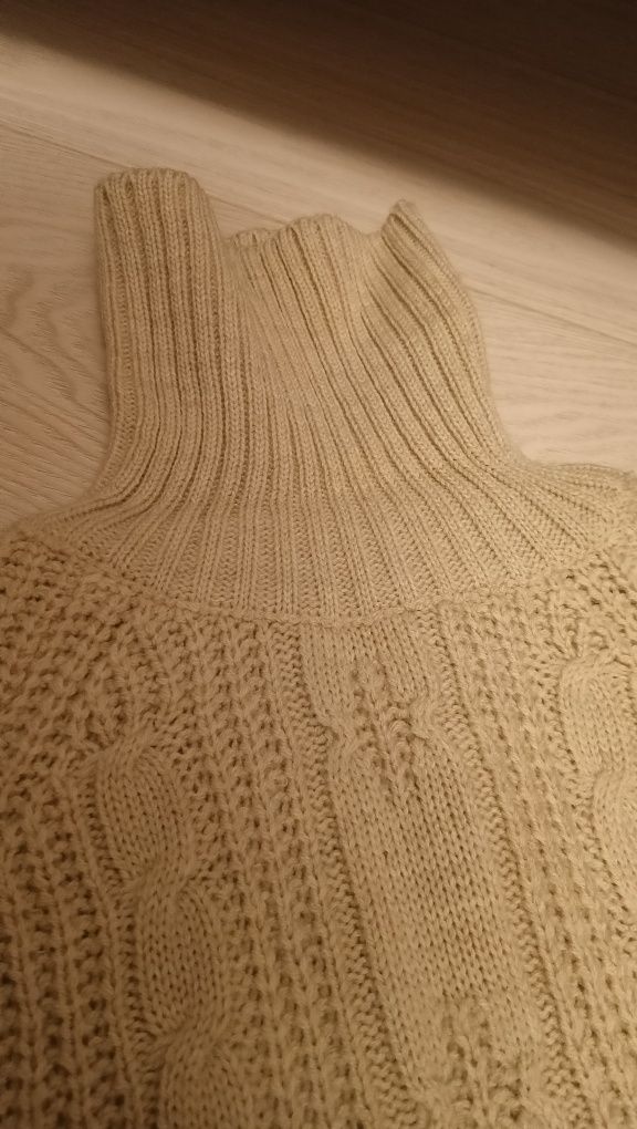 Długi sweter tunika sukienka z golfem z wełną wełniana