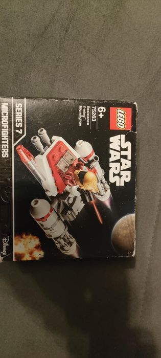 Lego Star Wars Myśliwiec 75263