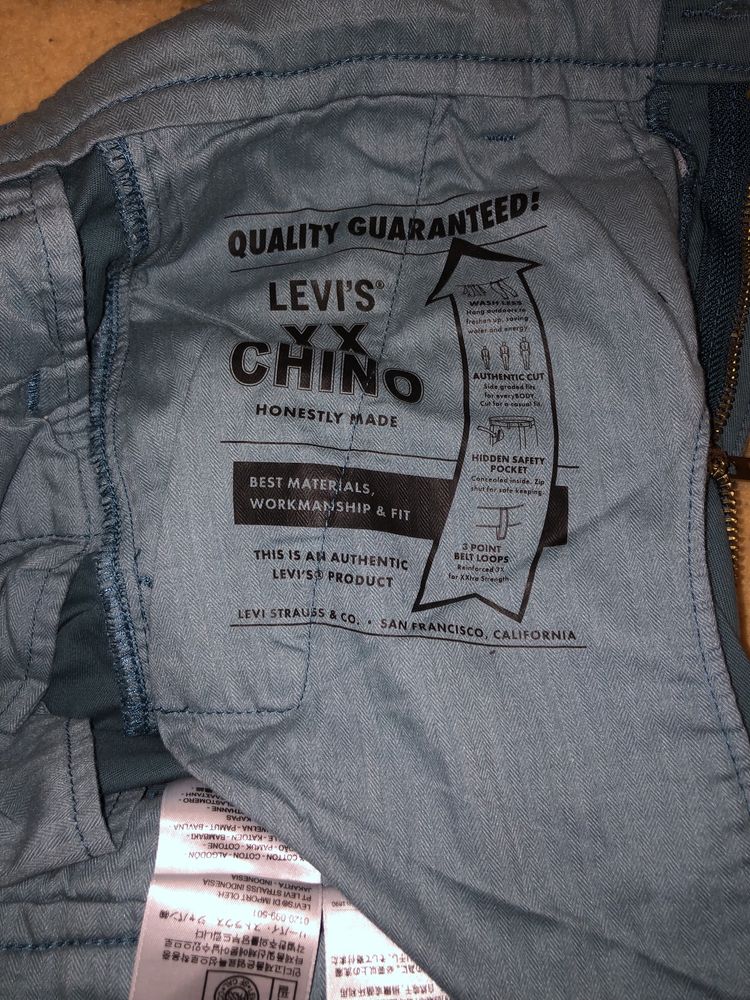 Calças Levis Originais e novas com etiqueta.