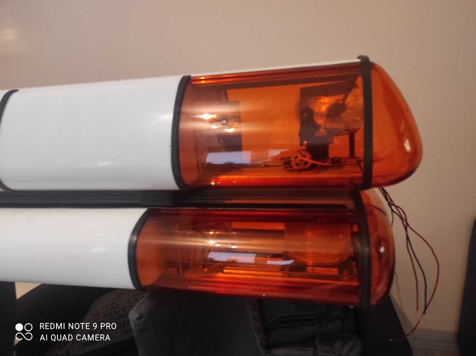 Lampa belka ostrzegawcza Elfir na stroboskopie i Elektra na obrotówce