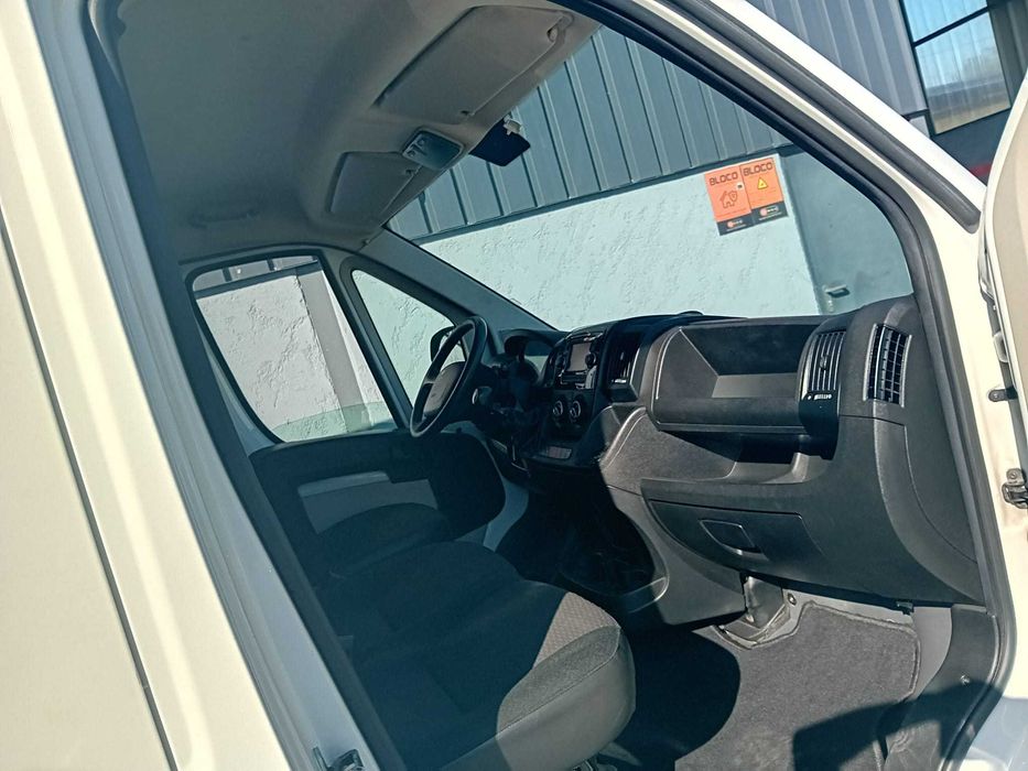 Peugeot Boxer 2.0 hdi 3 L tecto alto c/IVA ( avaria mecânica )