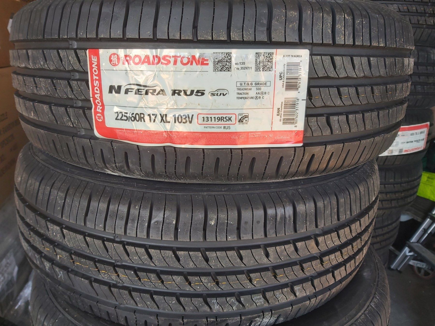 Opony letnie  nowy Roadstone 225/60 R17