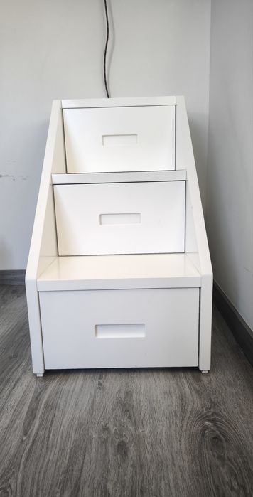 Escada com gavetas para cama