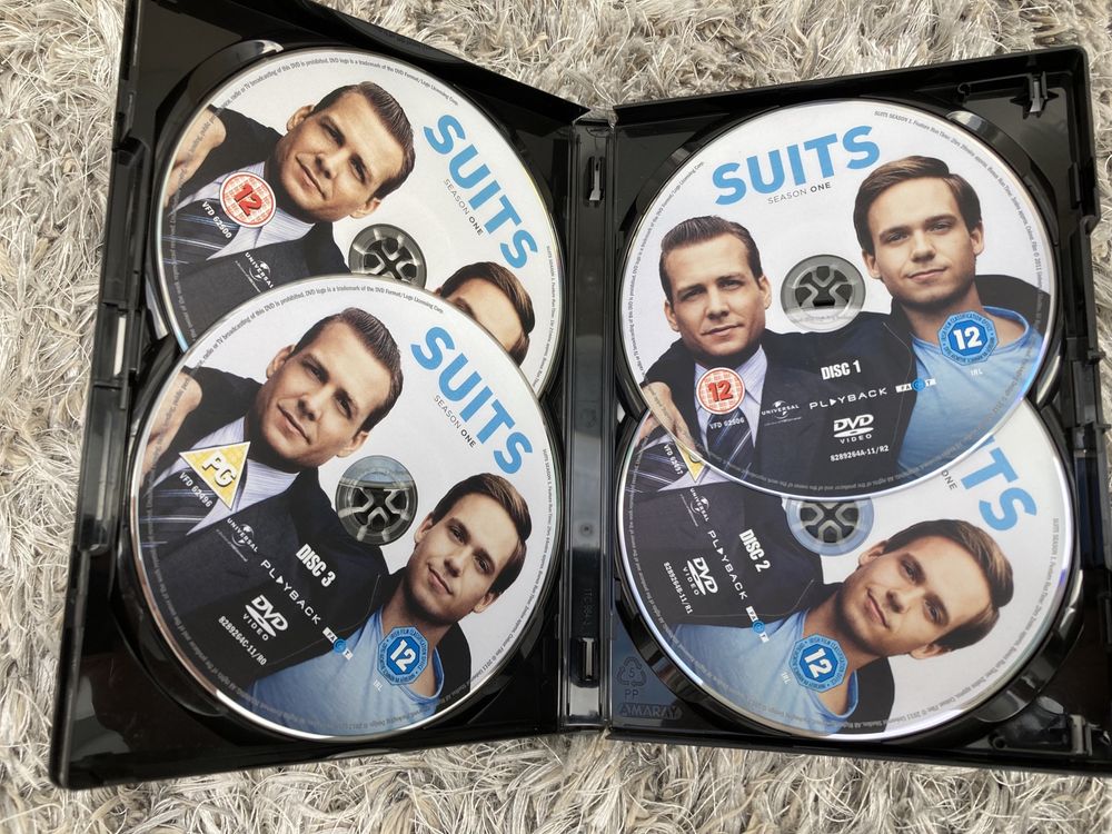 DVDs Suits (Defesa à Medida) 1ª, 5ª e 7ª temporadas