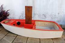 Barco vela ou bote de apoio