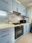Продаж квартир 42м2 , гарнесенька. повністю укомплектована, Волошковий