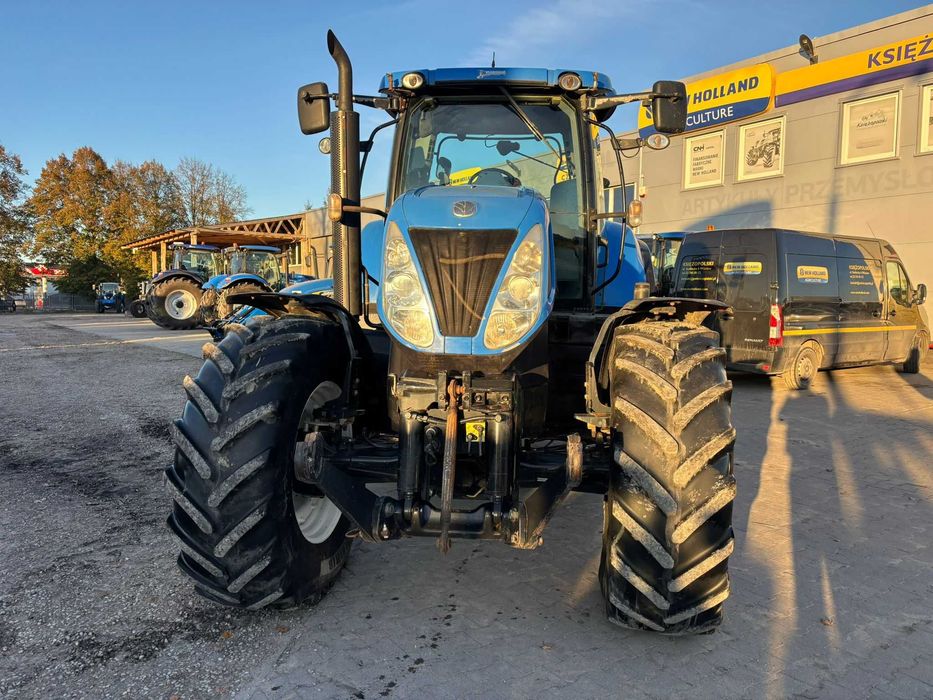 Ciągnik rolniczy New Holland T7030
