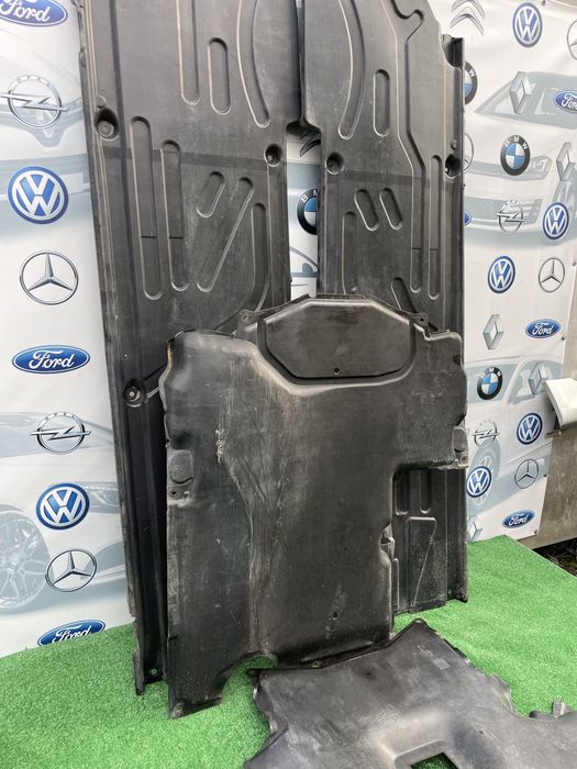 Защита днища Захист двигуна Mercedes W204 C220 C250 C230