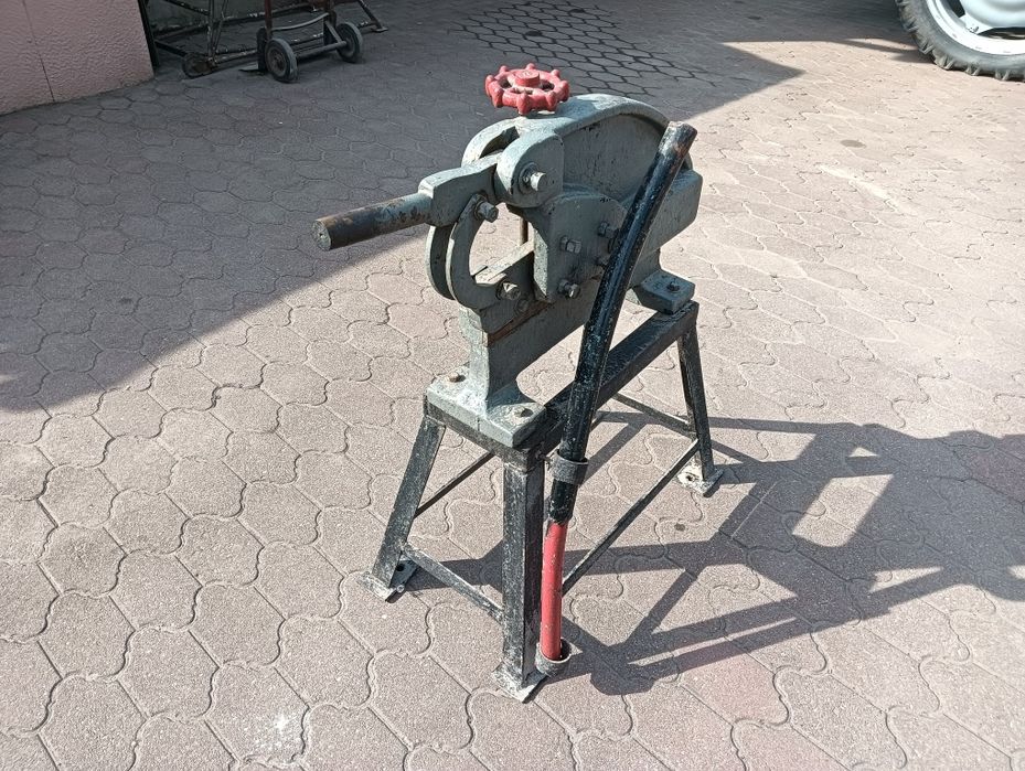 Gilotyna ręczna do cięcia blachy nożyce